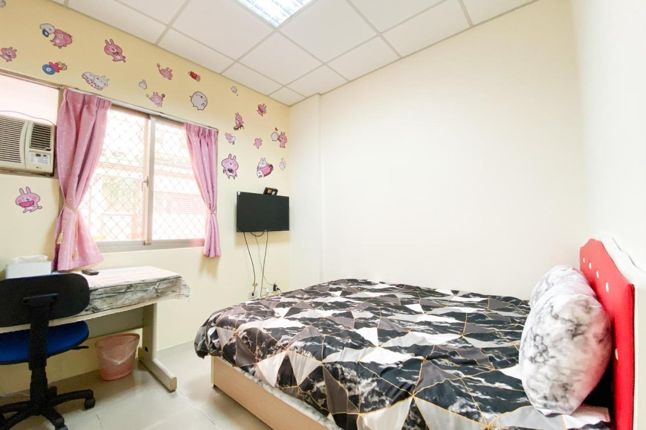 Appartement Tainan Da Ren Ju Extérieur photo
