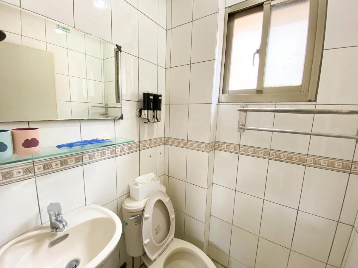 Appartement Tainan Da Ren Ju Extérieur photo